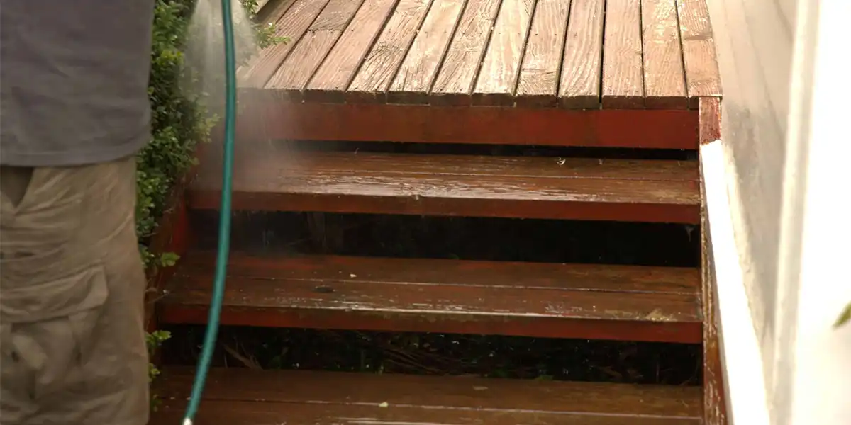 how to stain a deck